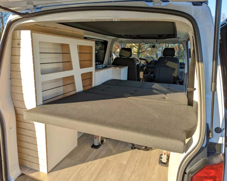 Camper ausbauen lassen in Hannover: Ein hochwertiger Camper von Handmade Van