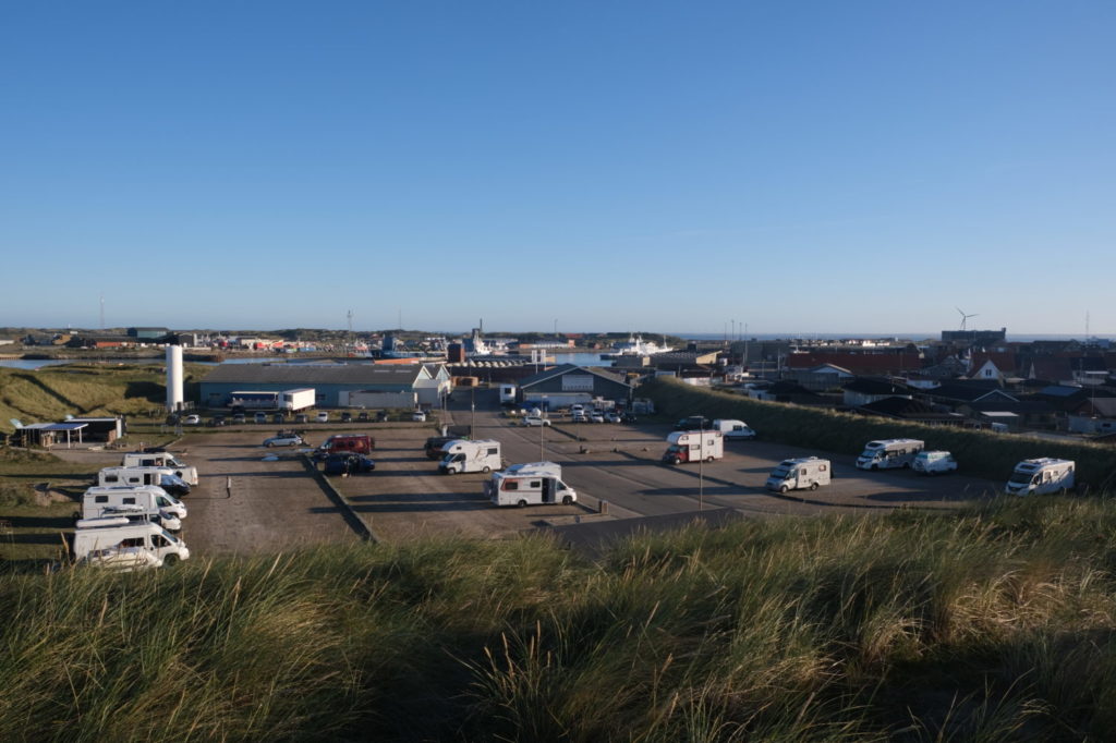 Surfen in Dänemark: Der Stellplatz in Hvide Sande