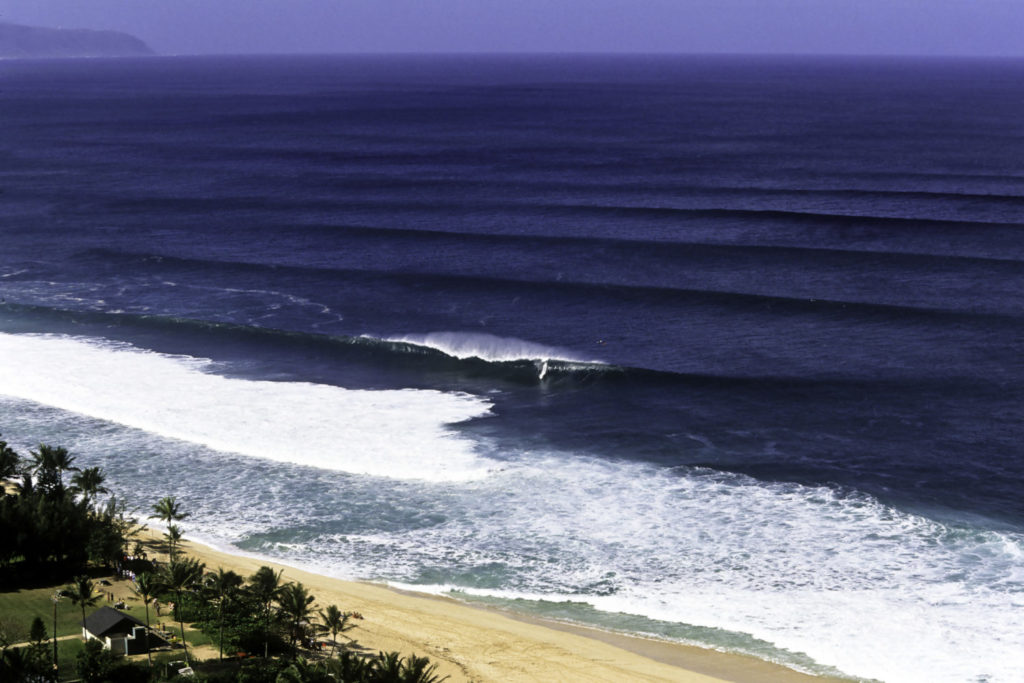 Die 10 besten Surf-Spots der Welt: Ein Aerial-Foto von Pipeline