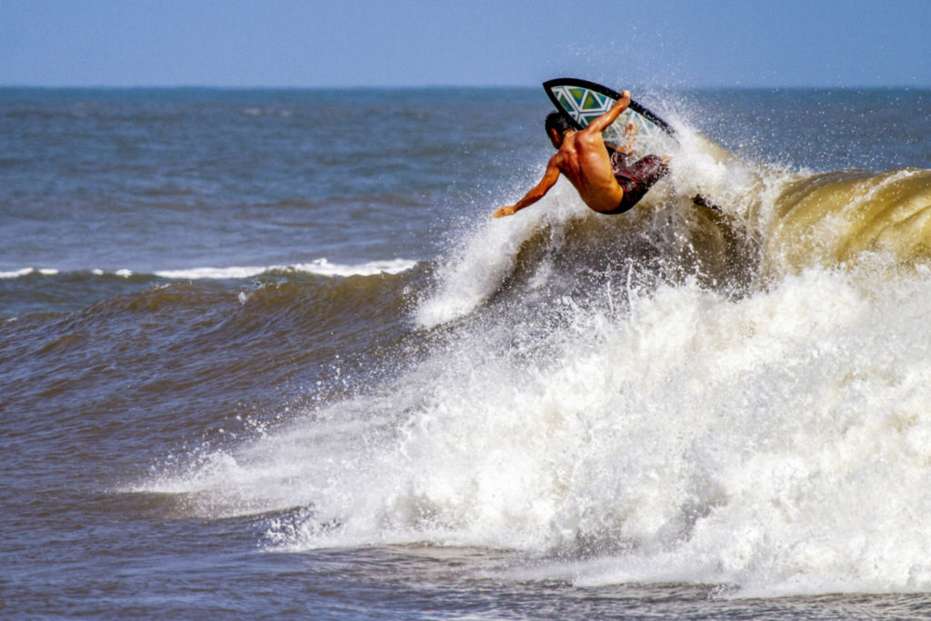 Emiliano Cataldi, Top-Turn in der Arabischen See.