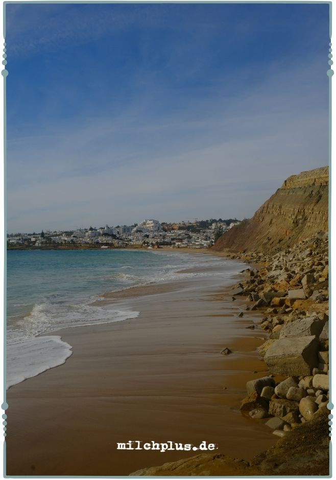 Surfen an der Algarve: Das Städtchen Luz