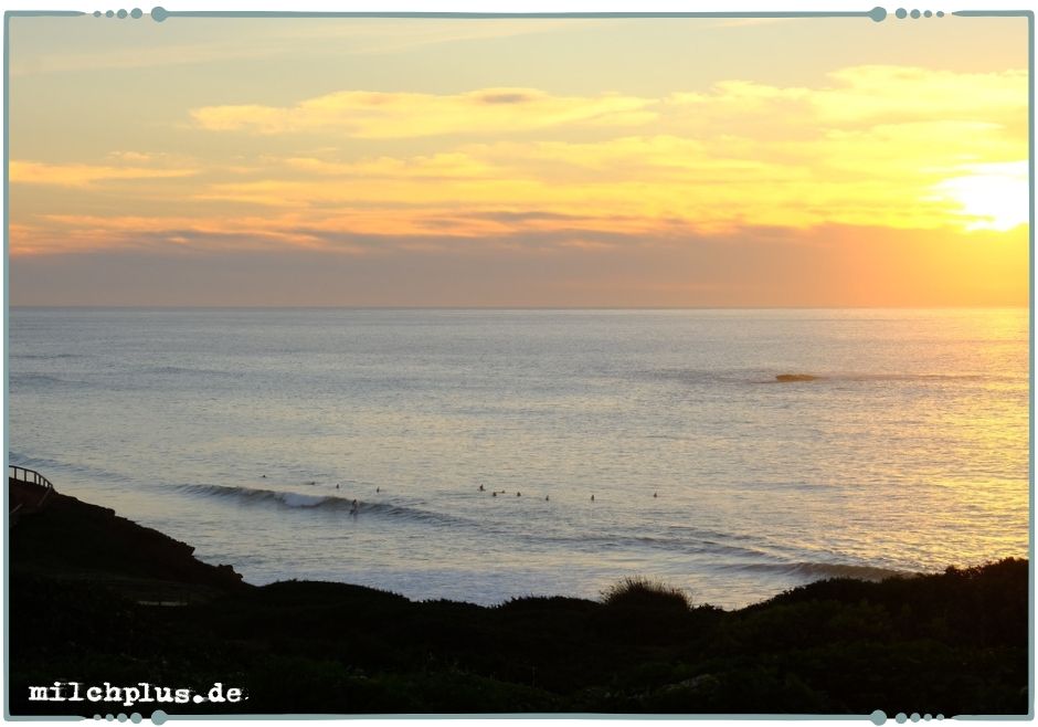 Surfen an der Algarve: Eine Abendsession am Praia do Amado