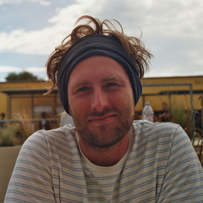 Surfen in Porto: Der Autor Luca Brück