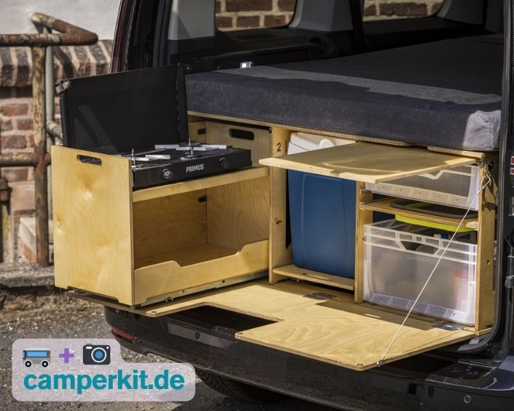 Kleine Camper: Ein Dacia Dokker mit Campingbox